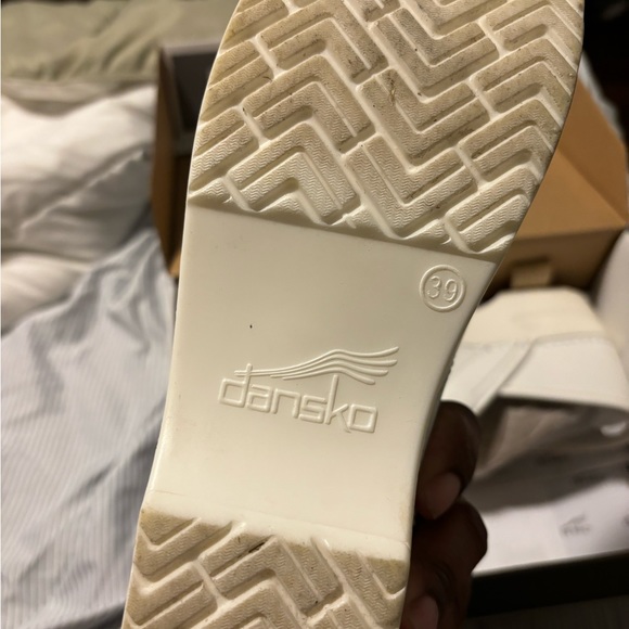 Dansko nursing clogs - Picture 5 of 9